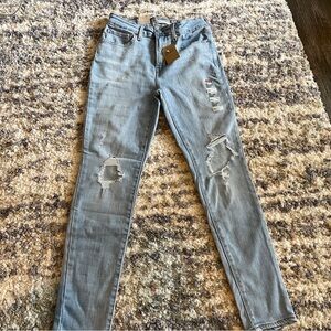 Levi’s high rise skinny jeans